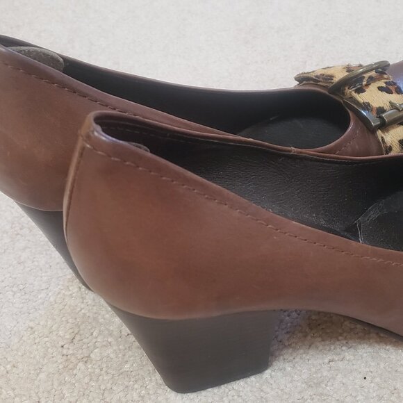 Shoes - Picture 4 of 5